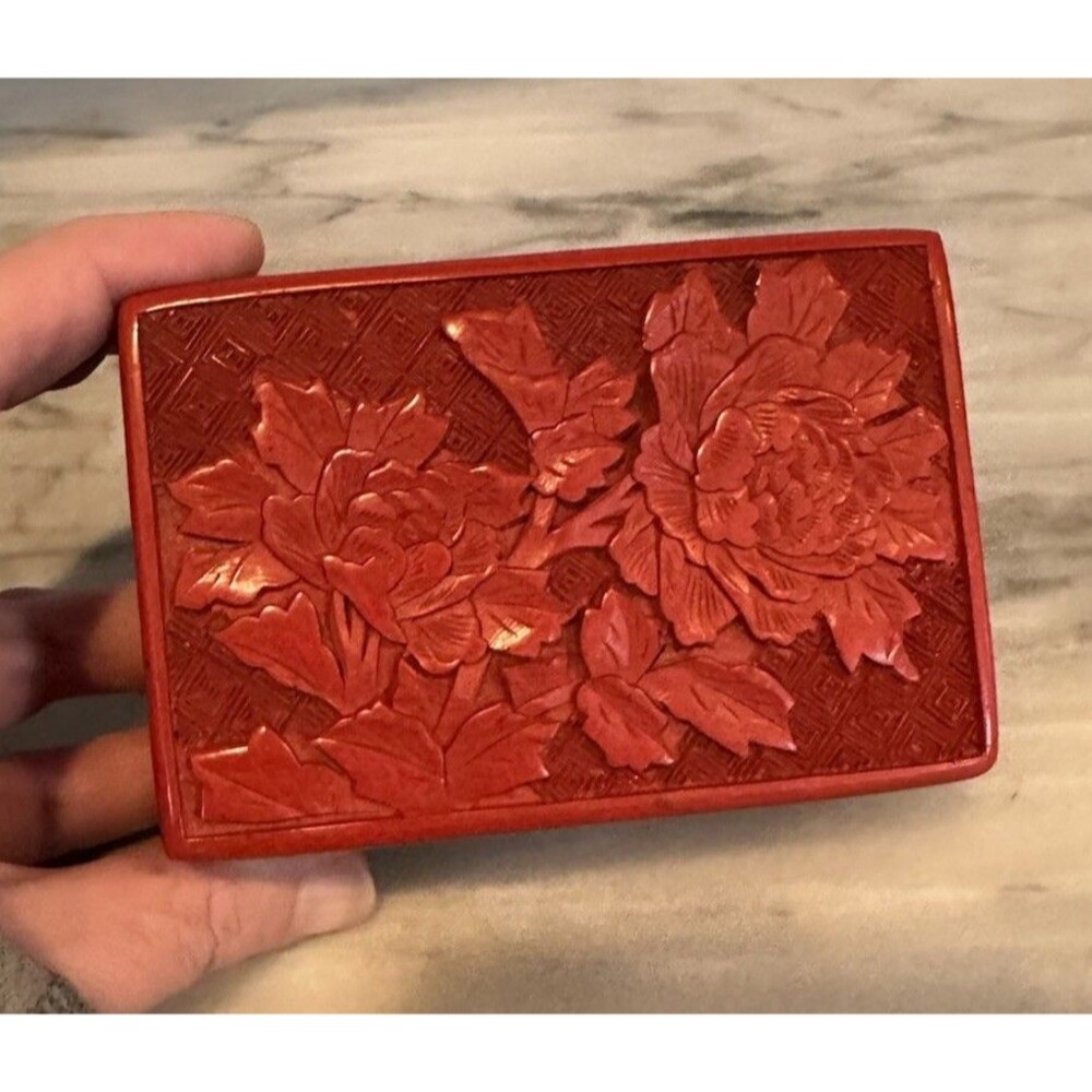 Vintage Chinese Carved Red Cinnabar Box & Lid Lacquer Interior 4.25” Trinket